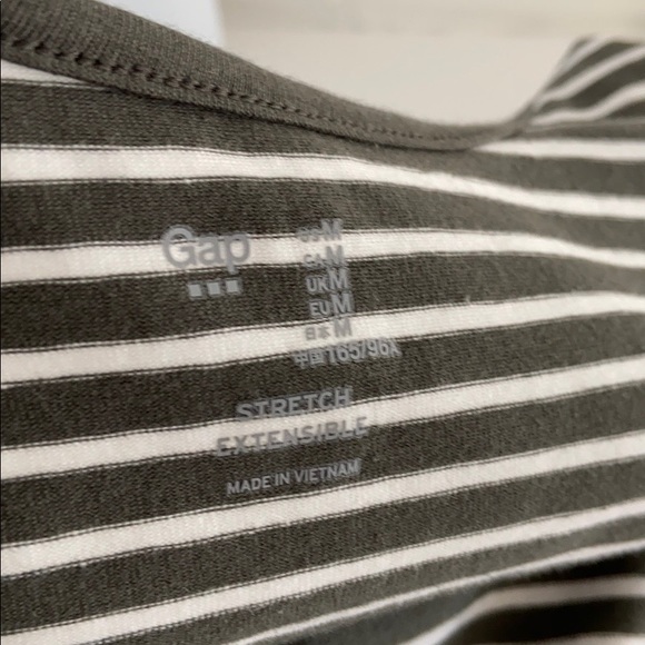 Womens New With Tags Classic Gap Striped Preppy Summer Nautical T-Shirt Size M - Picture 11 of 11